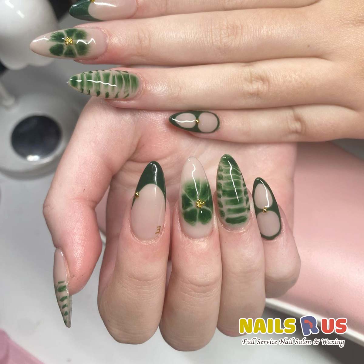Minimal & Chic Nail Designs – March 2026